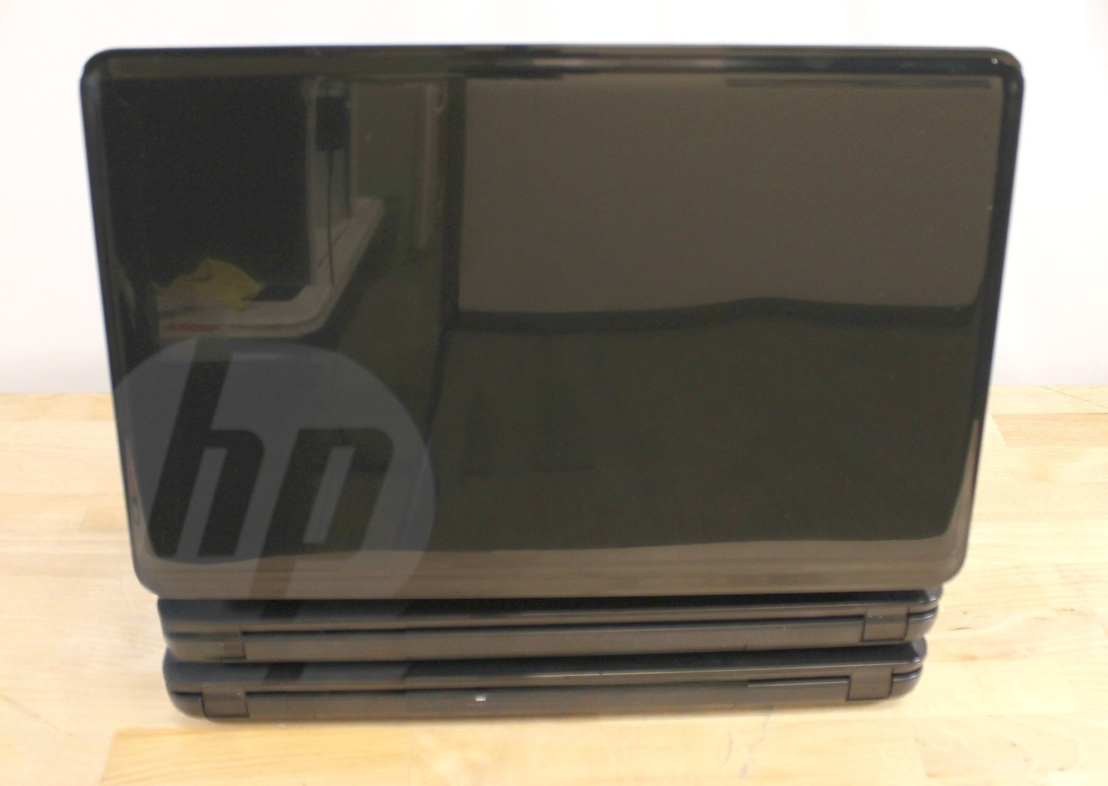 Lot of 3 HP 2000 Notebook AMD E1-1500 APU 1.48GHz 4GB RAM No Drive