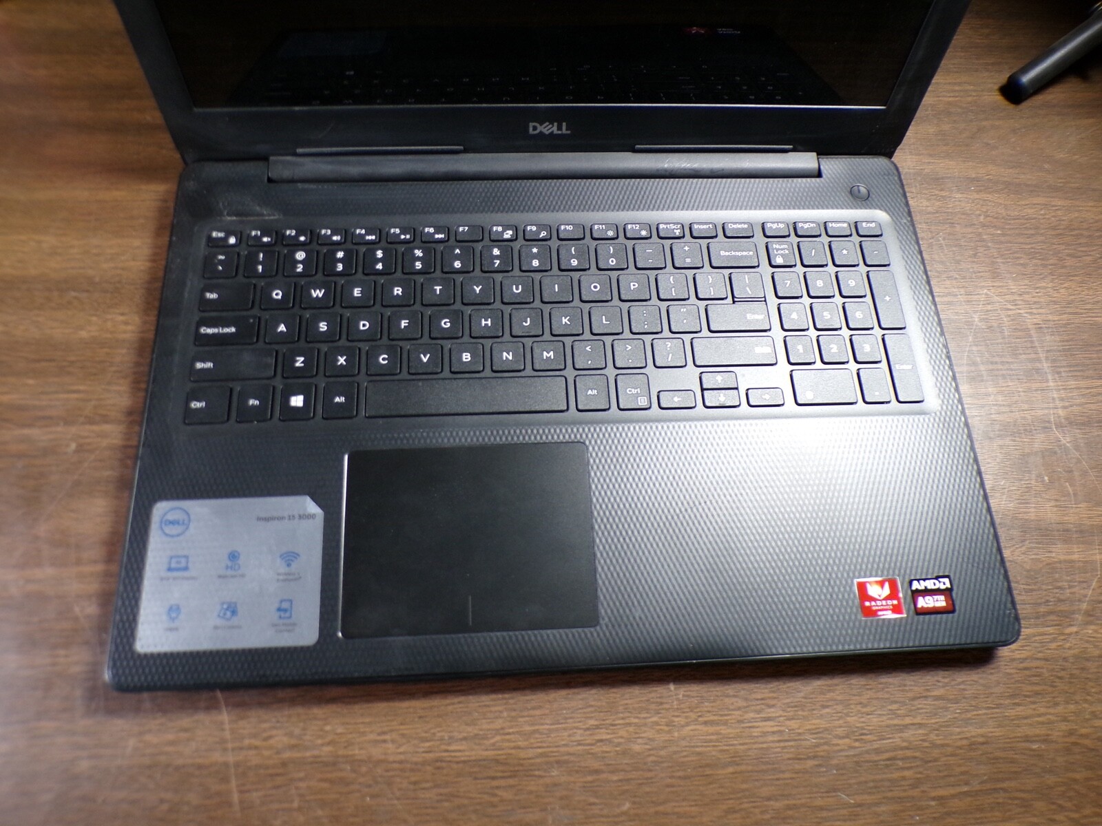 DELL INSPIRION 3595 AMD A6-9225 16GB RAM **CRACKED **NO HD/ NO CADDIE/ NO OS