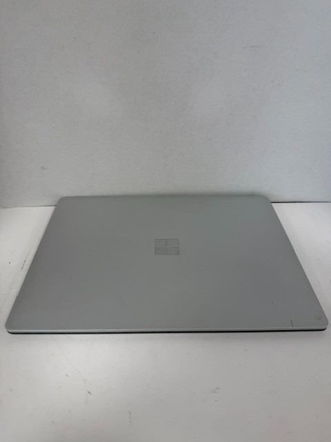 Microsoft Surface Laptop 2 i5-8250U 8GB RAM 128GB *Read Description*