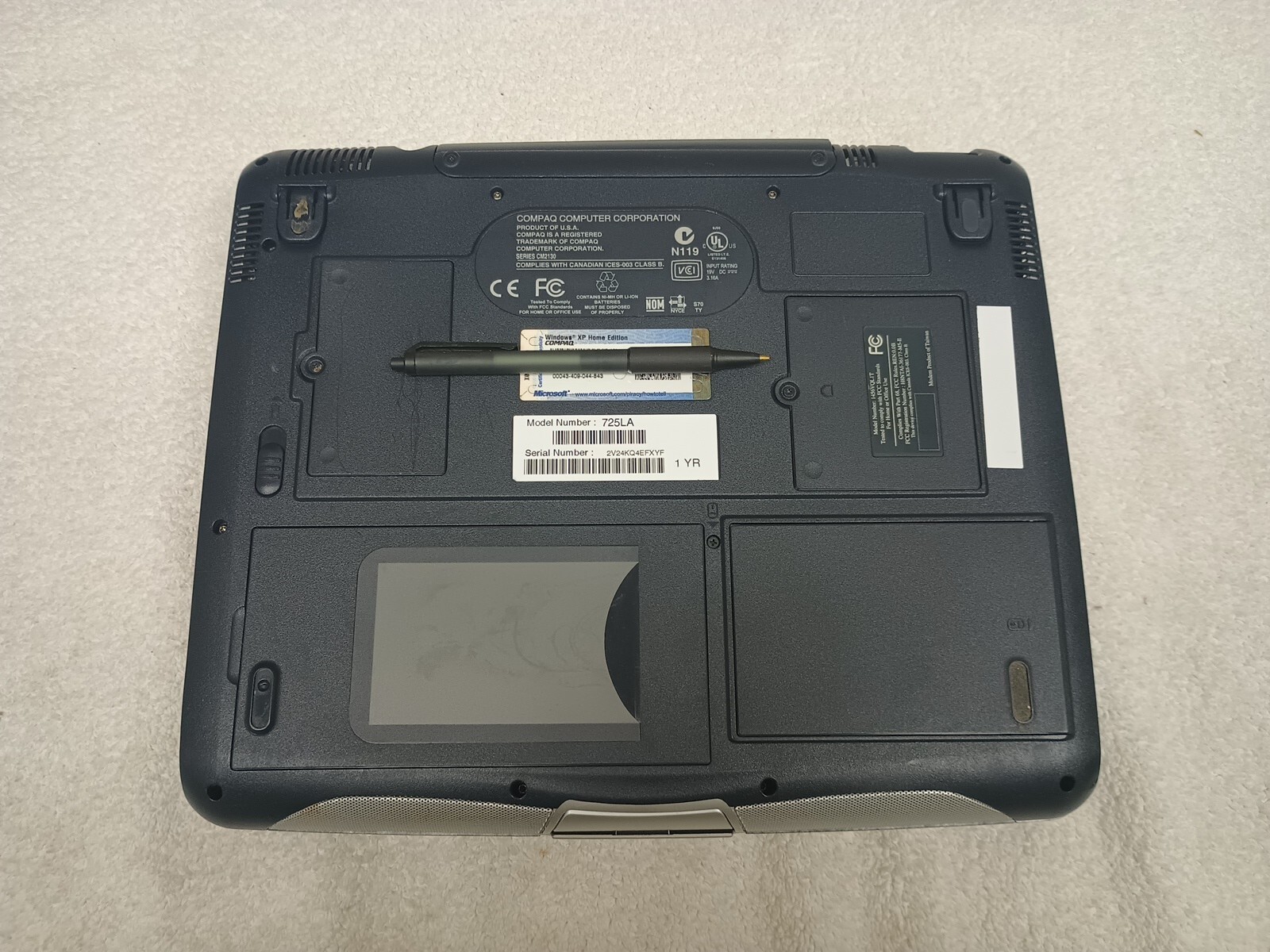Compaq Presario 700 14.1 Inch Laptop CM2130 Model 725LA For Parts Or Repair