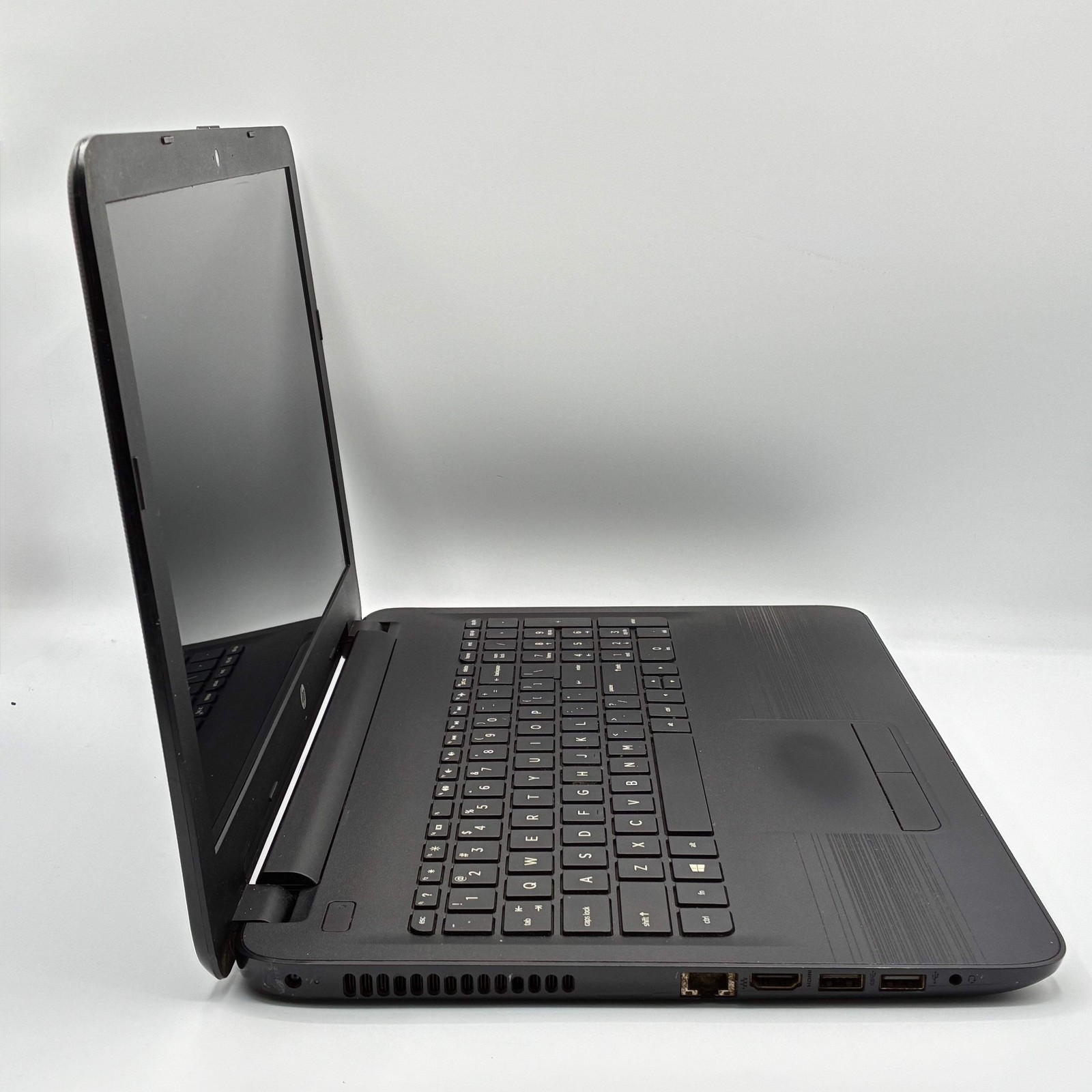 HP 15-BA009dx AMD A6 4GB 500GB HDD Black