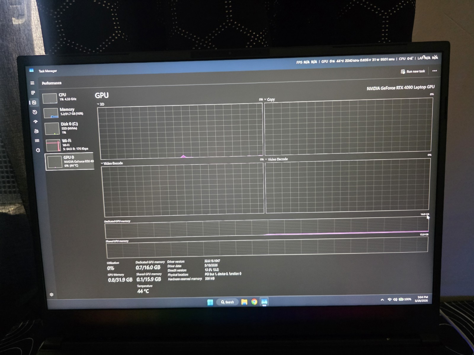 Eluktronics Mech 16 4090 13900HX 32GB 1440p 240Hz 4 Tb Ssd