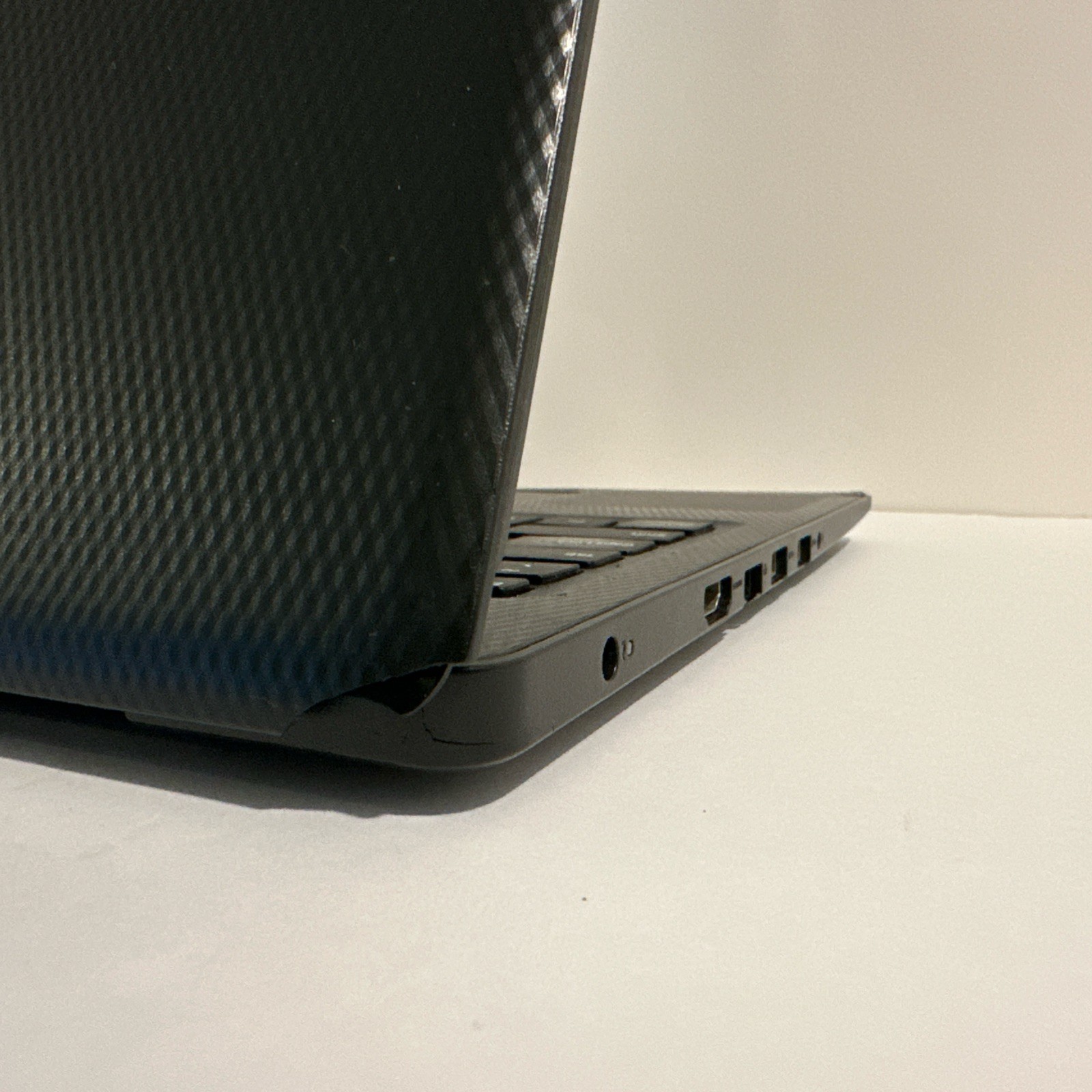 Dell Inspiron 3593 15.6″ (256GB SSD, Intel Core i5-1035G1, 8GB) Laptop Windows11