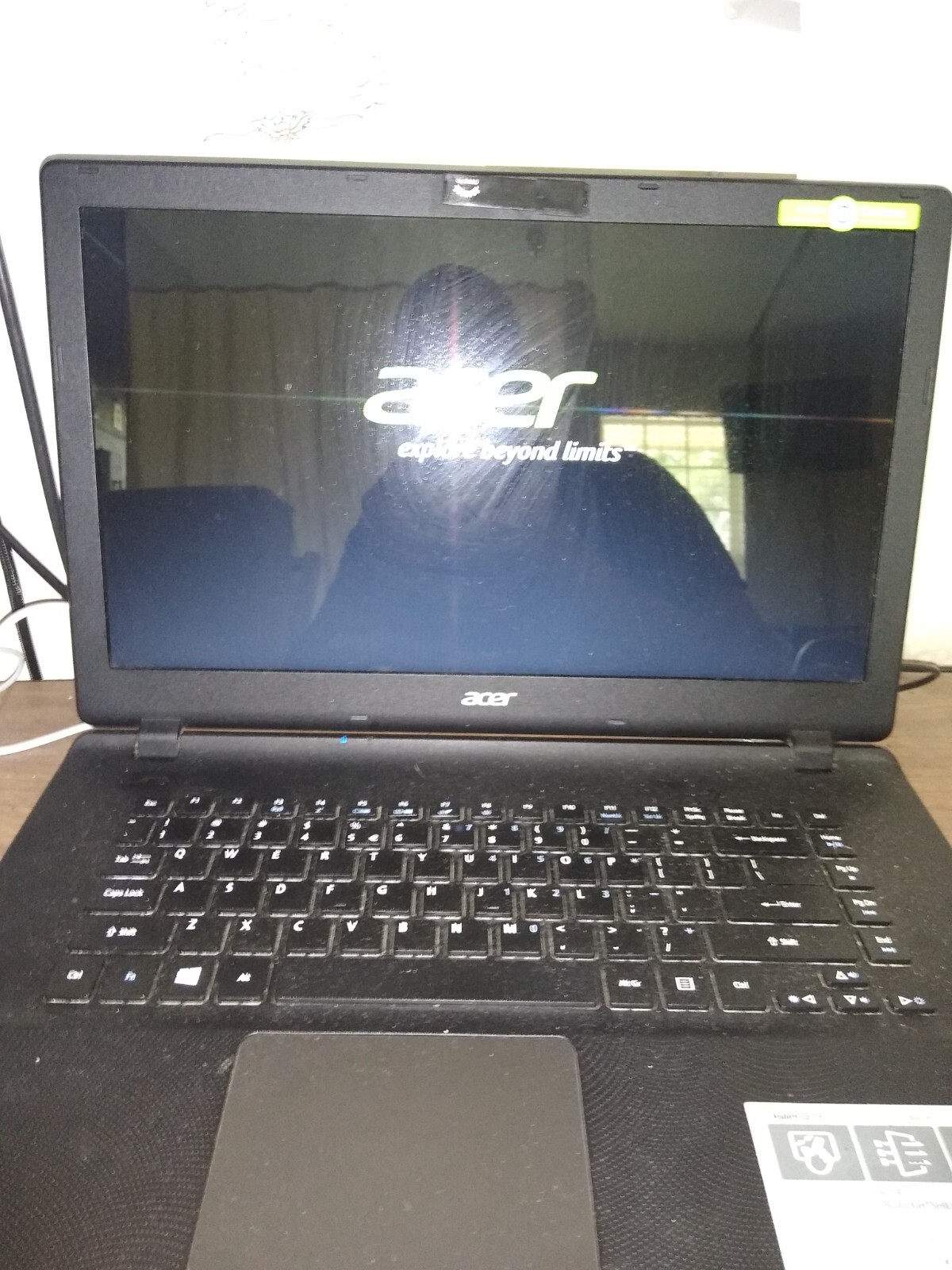 acer aspire es 15 black, including charging cable. For parts.