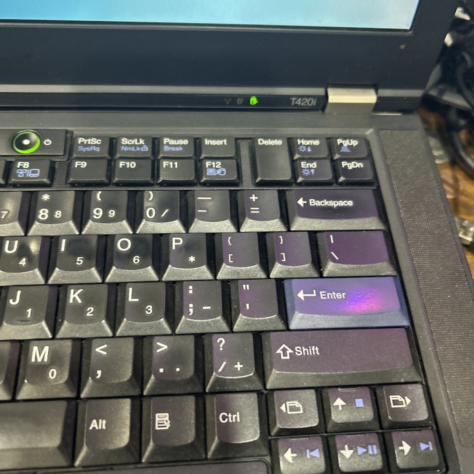 Lenovo ThinkPad T420i Laptop Intel Core i3-2350M 2.3GHz 4gbRAM 320GB HDD w7