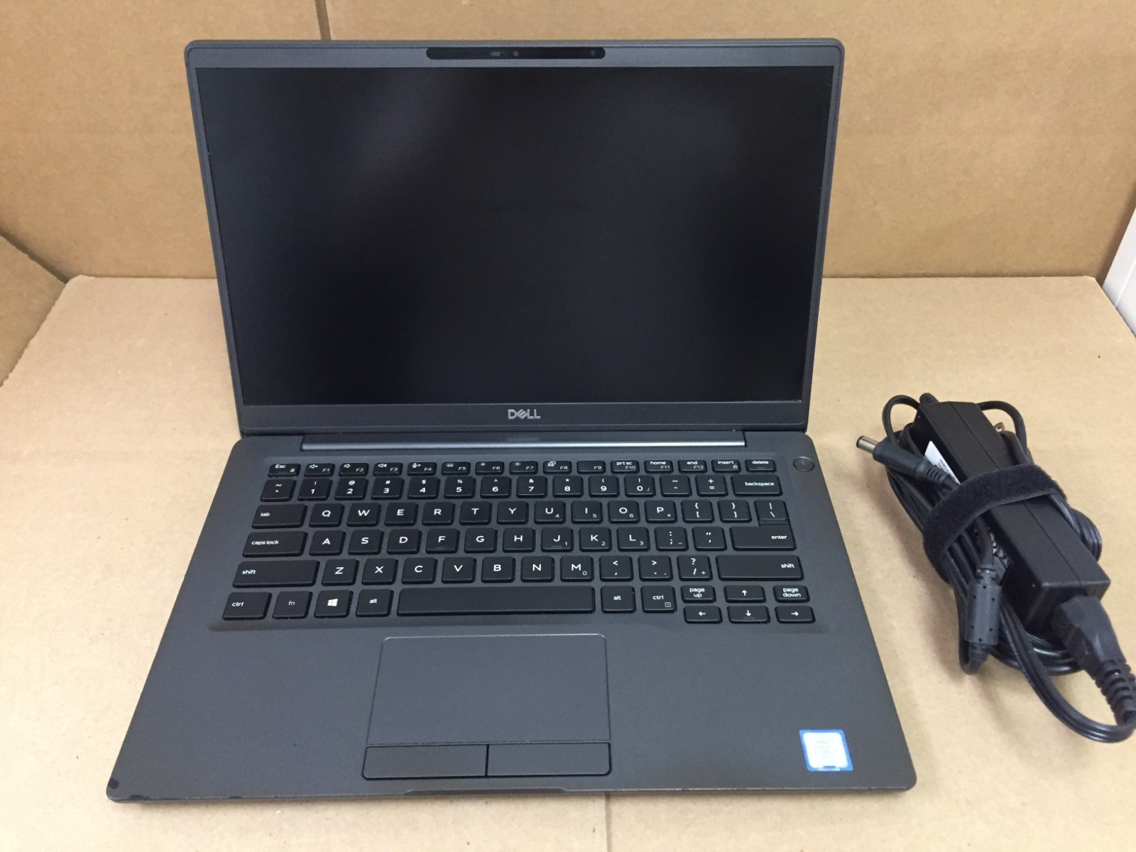 Dell Latitude 7400 14″ FHD Laptop Core i7-8665U 8GB RAM 512GB SSD w/AC Adapter