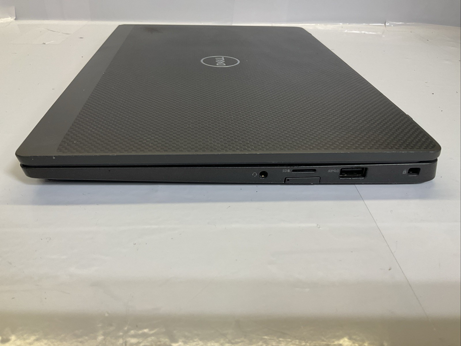 Dell Latitude 7300/ i7-8th Gen/ 16GB RAM/ 128GB SSD/FHD/W11/AC(131F)