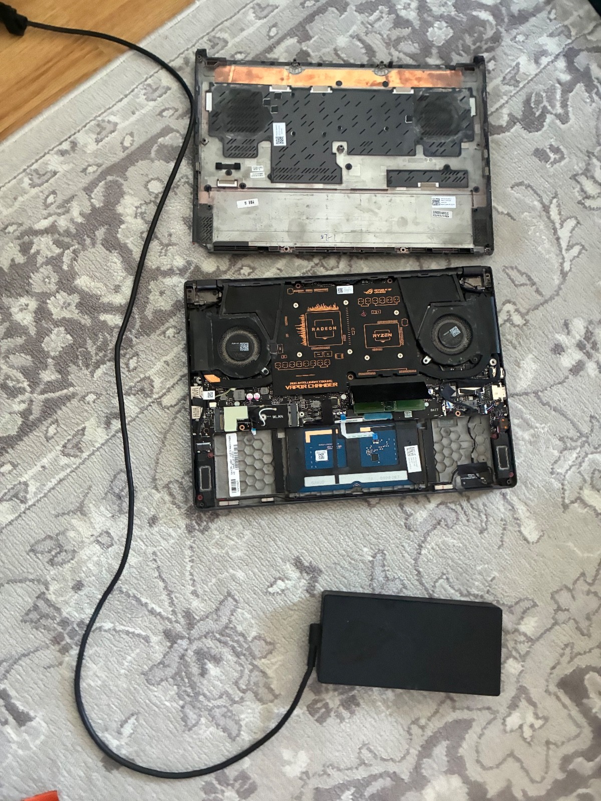 ASUS ROG Zephyrus G14 2022 GA402R-JL8174W – For Parts / Repair