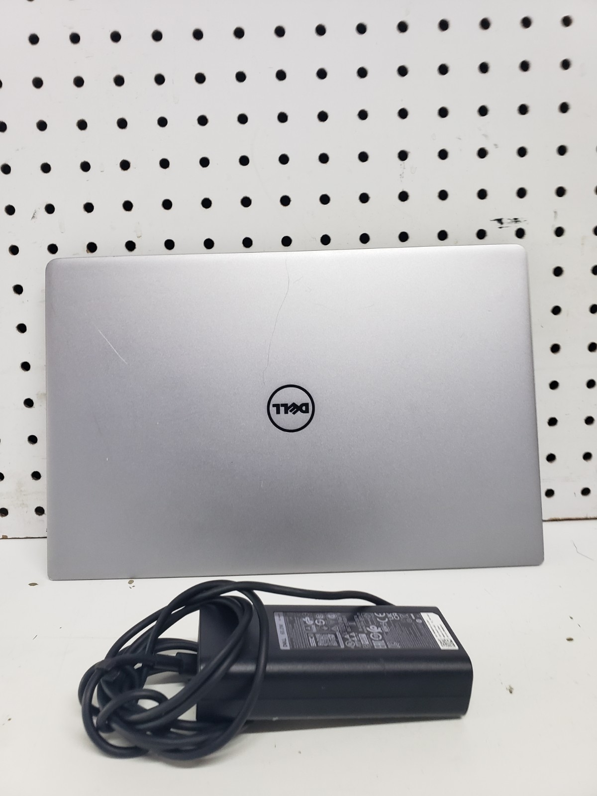 Dell XPS 13 9343 13″ 2.20GHz Intel Core i5-5200U 8GB RAM 512GB SSD Windows 11