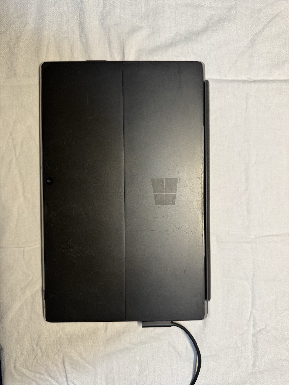 Microsoft Surface 1 i5-3317u 4GB RAM 128GB SSD Win 11 Pro Extras