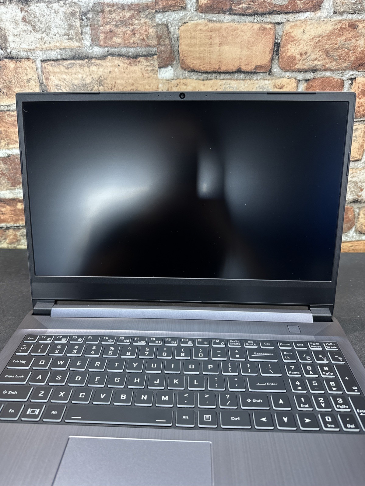 SYSTEM 76 Kudu Tested LCD Screen w/ Chassis & Battery – No Motherboard