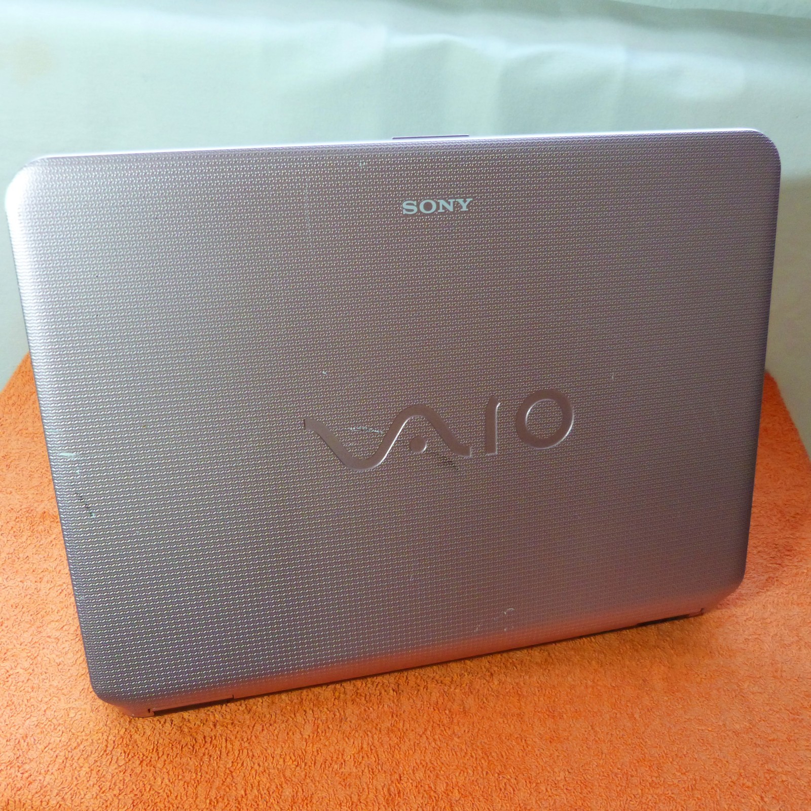 Sony Vaio NS38 ROSE PINK SPECIAL 14″ XBLACK l Windows 10 l 4GB RAM DVDRW