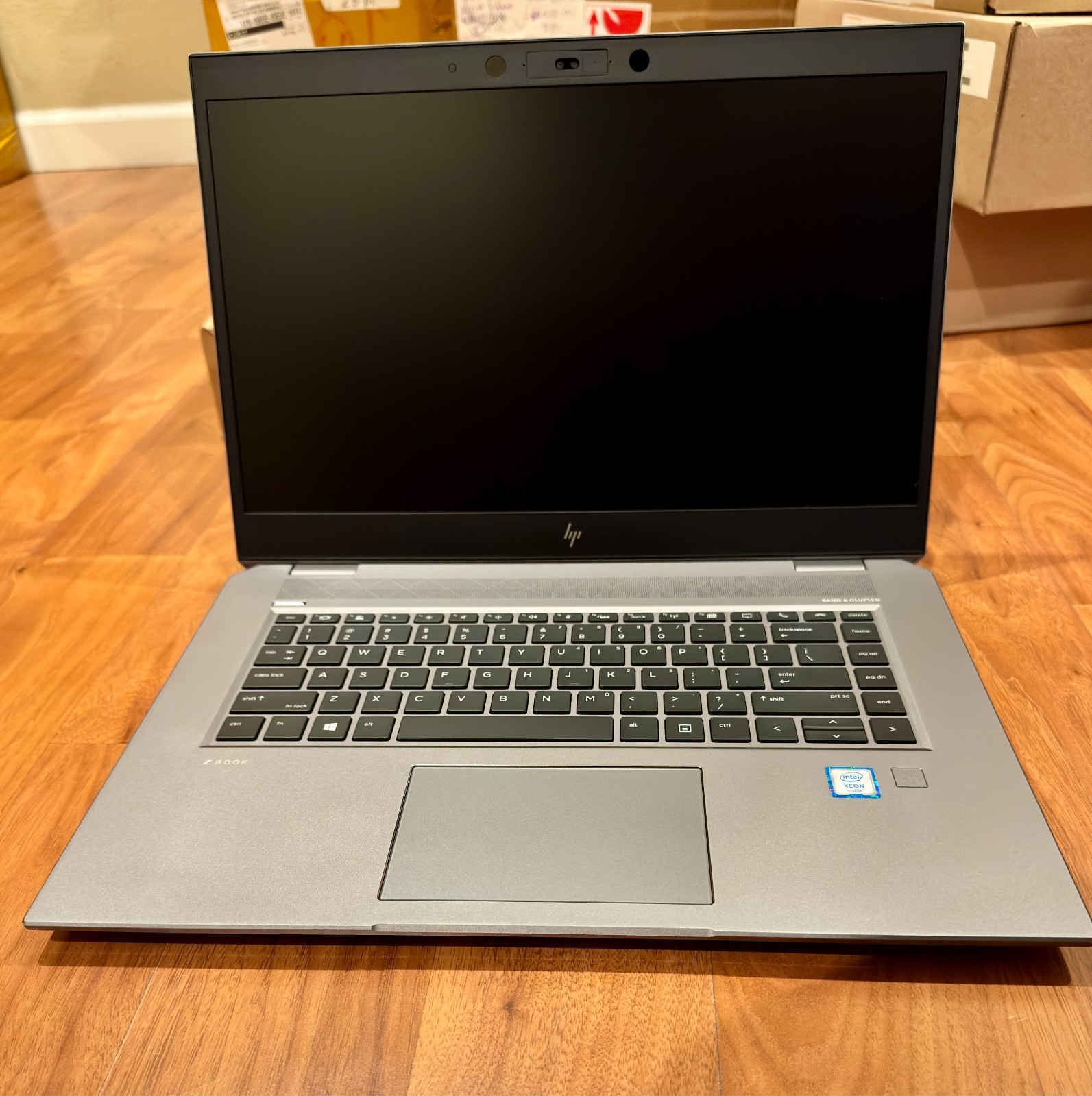 HP ZBook Studio G5 | Xeon E-2186M @ 2.9GHz | 32GB RAM | 512 GB | W 10 | 2YN58AV