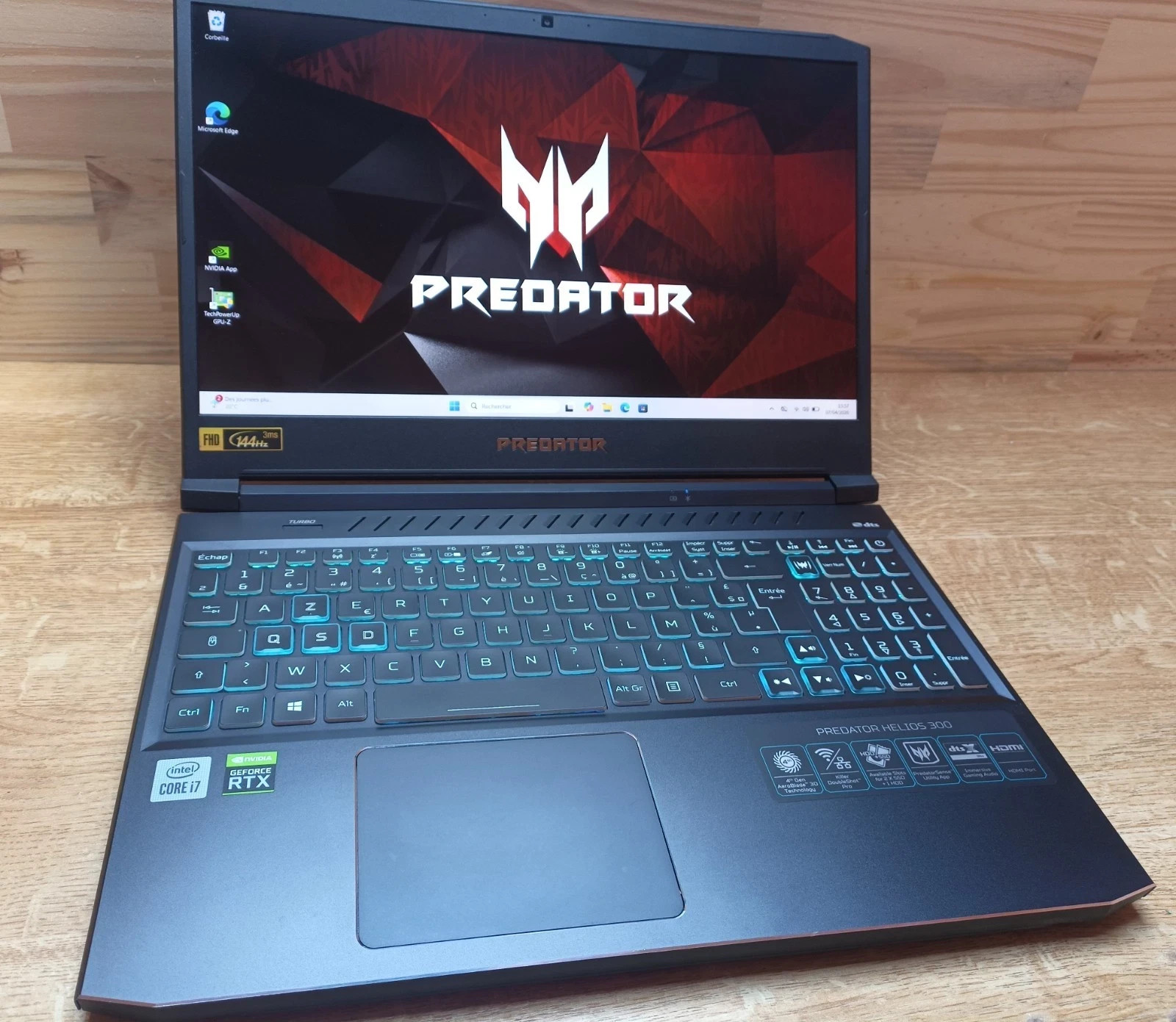 Acer Predator Helios 300 / i7-10750H / RTX 3080 / 16Go RAM / SSD 512Go / 15,6″