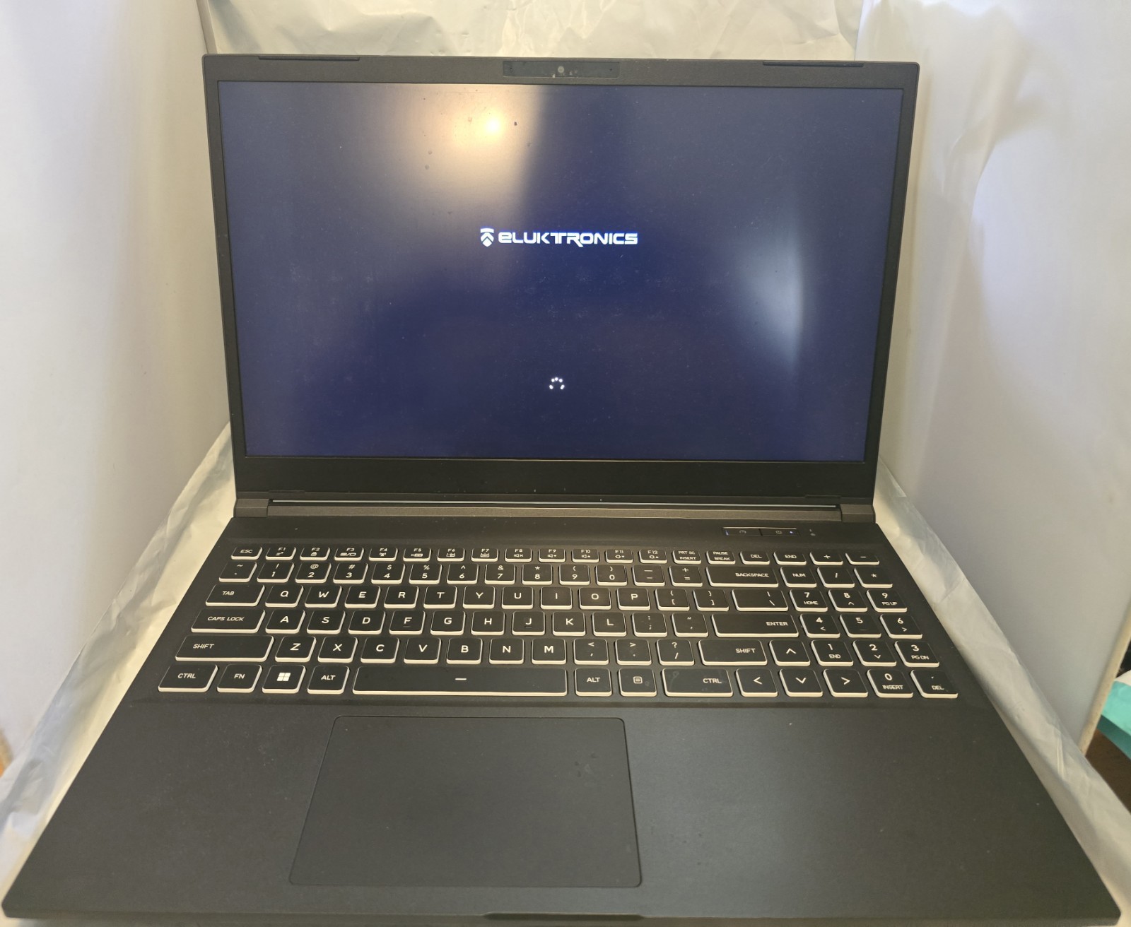 Eluktronics RP15 G2 RTX4060 Ryzen 7 7840HS 64GB RAM 250GB Gaming laptop READ