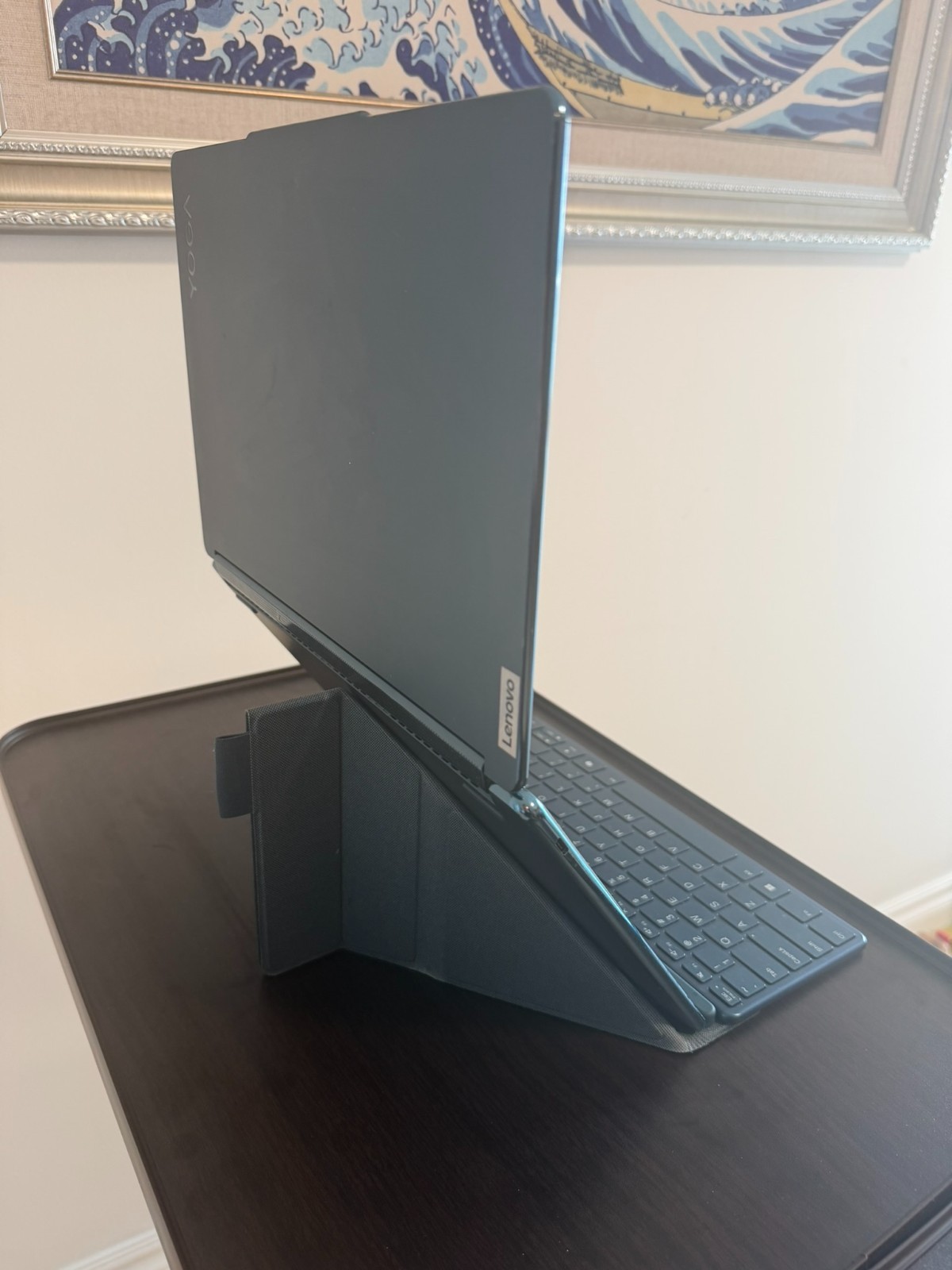Lenovo – Yoga Book 9i 2-in-1 13.3″ 2.8K Dual Screen OLED Touchscreen Laptop