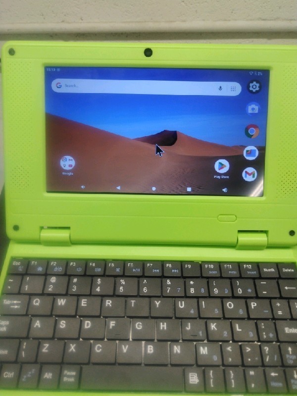 Small Laptop Green 7″ Display 2GBx32GB Android 12.0 OS Quad-Core