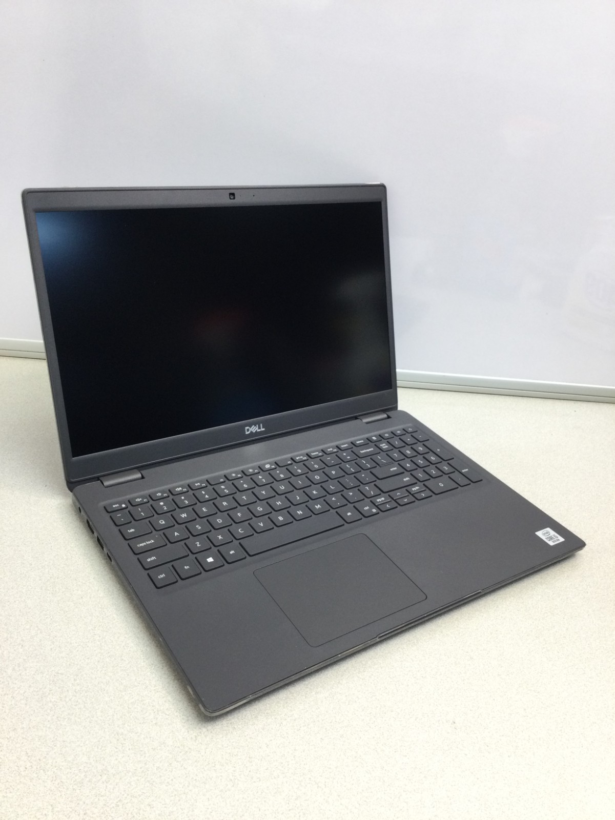 Dell Latitude 3510 15.6″ core i5-10210U 1.60GHz 8GB 256GB SSD WIN 11 PRO