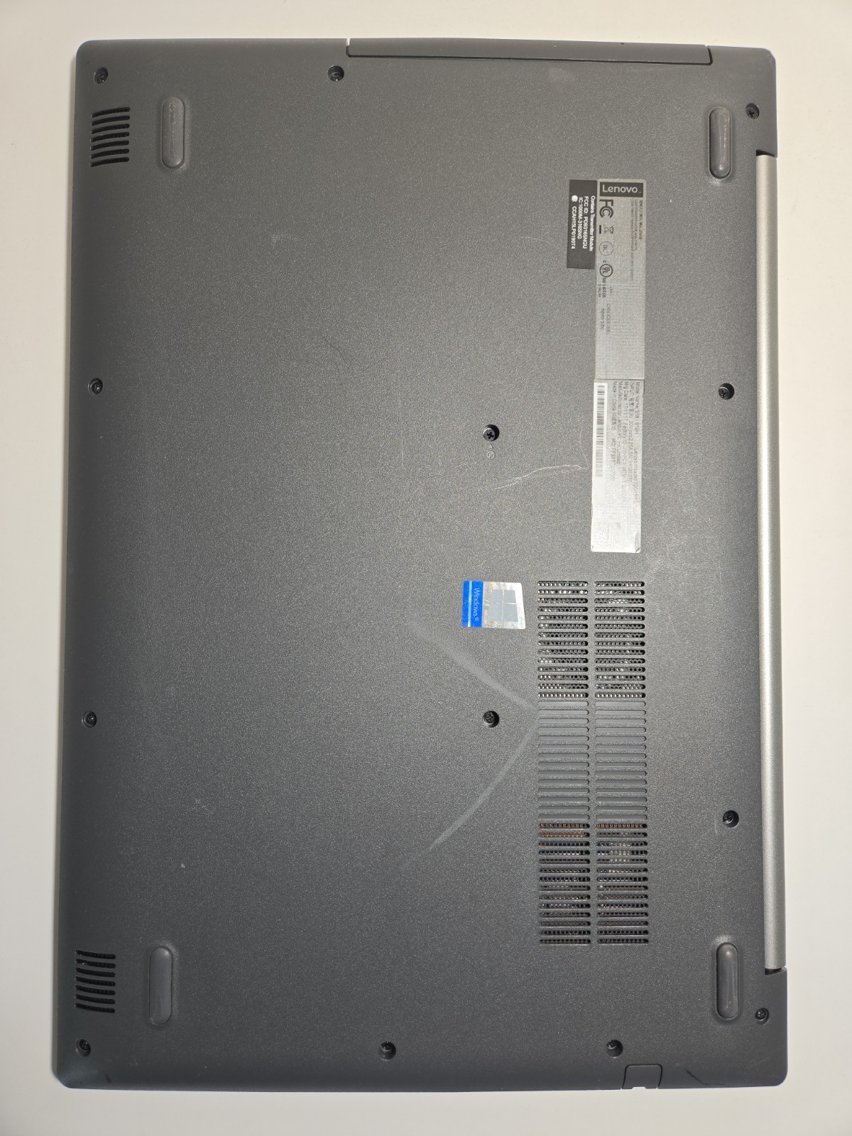 Lenovo Tscr 15,6″/i5-8250/12Gb/ssd 300Gb/Camera, Battery Work Well NO AC #18