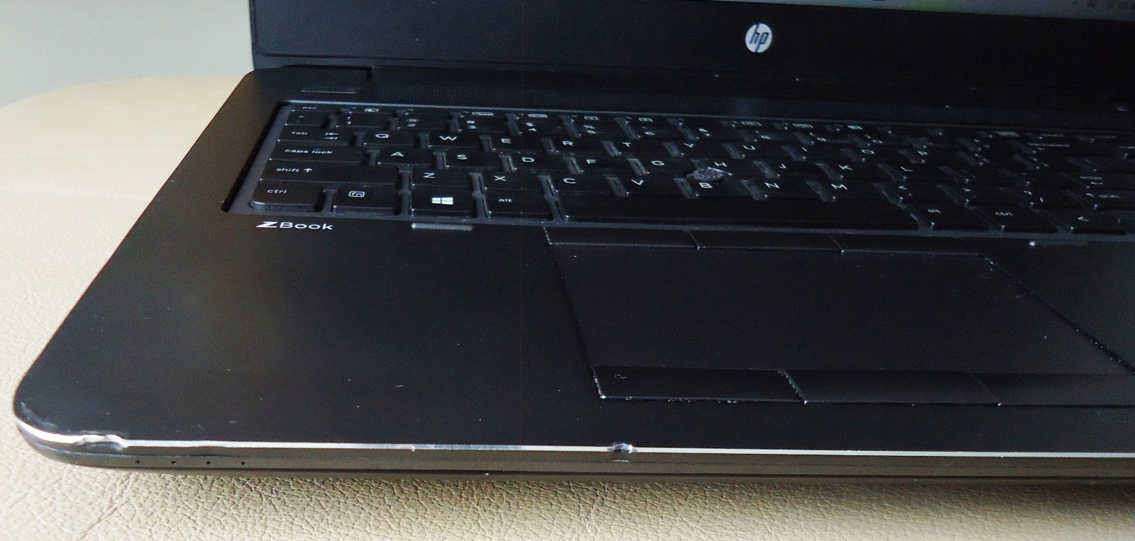 HP ZBook 15 G3 i7-6700HQ 2.70GHz 8GB 128GB NVMe 15.6″ FHD Quadro M2000M