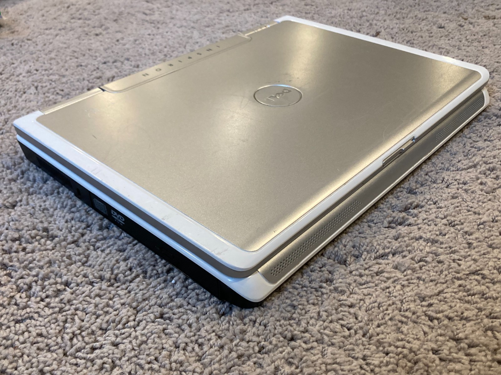 Dell Inspiron 1501 AMD Turion 64 1GB RAM 74GB HDD Linux