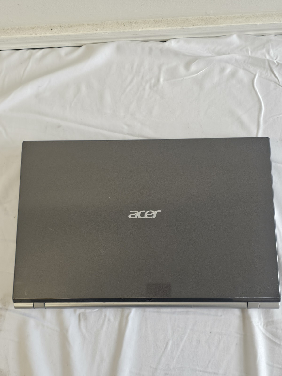 Acer Aspire V3 731-4446 Laptop Intel Pentium B960 8GB RAM 1TB HDD BAD BATT Win10