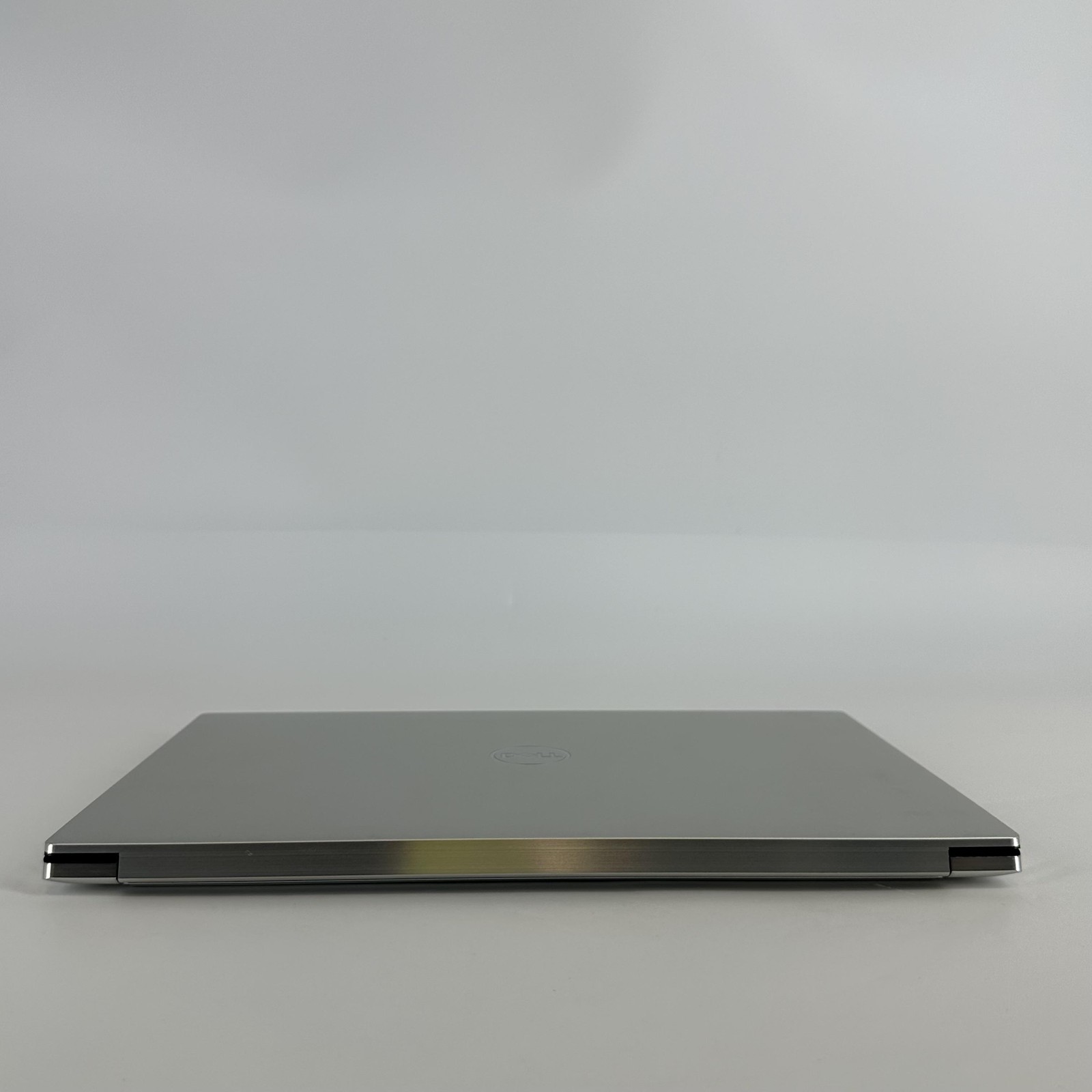 Dell XPS 15 9530 FHD+ 2.4 GHz i7-13620H 32GB 1TB SSD Intel Arc A370M Very Good