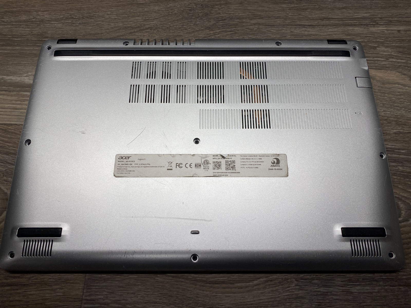 Acer Aspire 5 A515-43-R19L | 15.6″ FHD | AMD Ryzen 3 3200U | 4GB RAM | 128GB SSD
