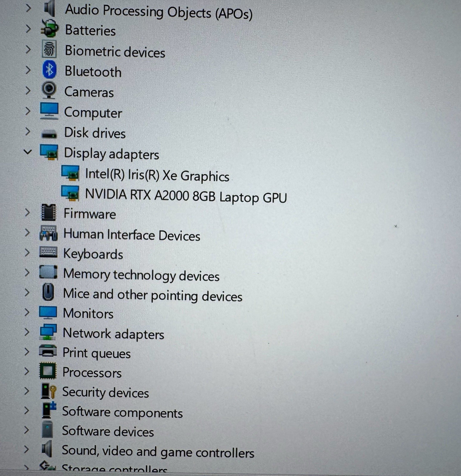 Thinkpad P1 Gen 5 i7-12700H 32GB 1TB RTX A2000 4k UHD Win11 — See Hinge Issue
