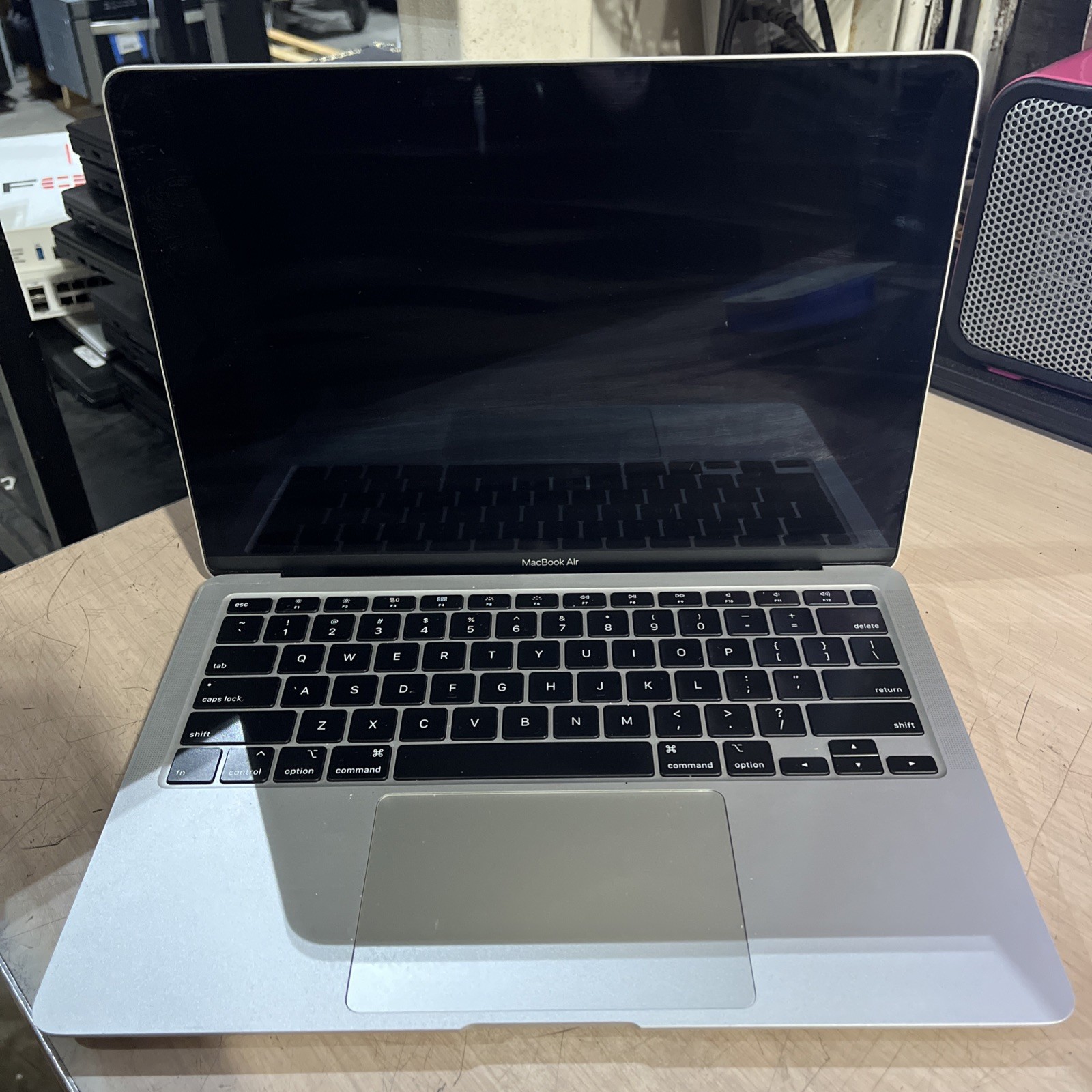 APPLE MACBOOK AIR 13″ SCISSOR, 2020 CORE I3-1000NG4 1.1GHZ 8GB RAM 256SSD