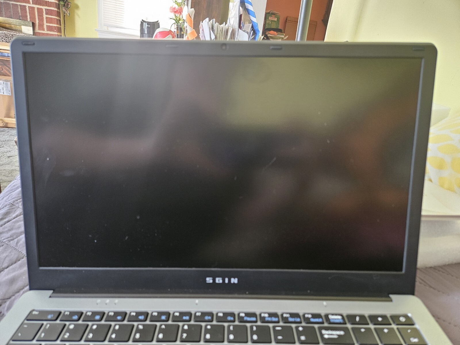 SGIN M15 Laptop 15.6 Inch, 4GB DDR4 128GB SSD Windows 11 *See Pictures*