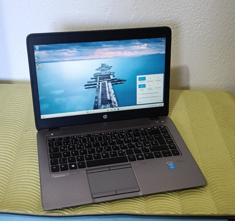 HP ELITEBOOK 840 G2 i5-5500 14″ 1600X900 8gb 256GB NVME WIN11