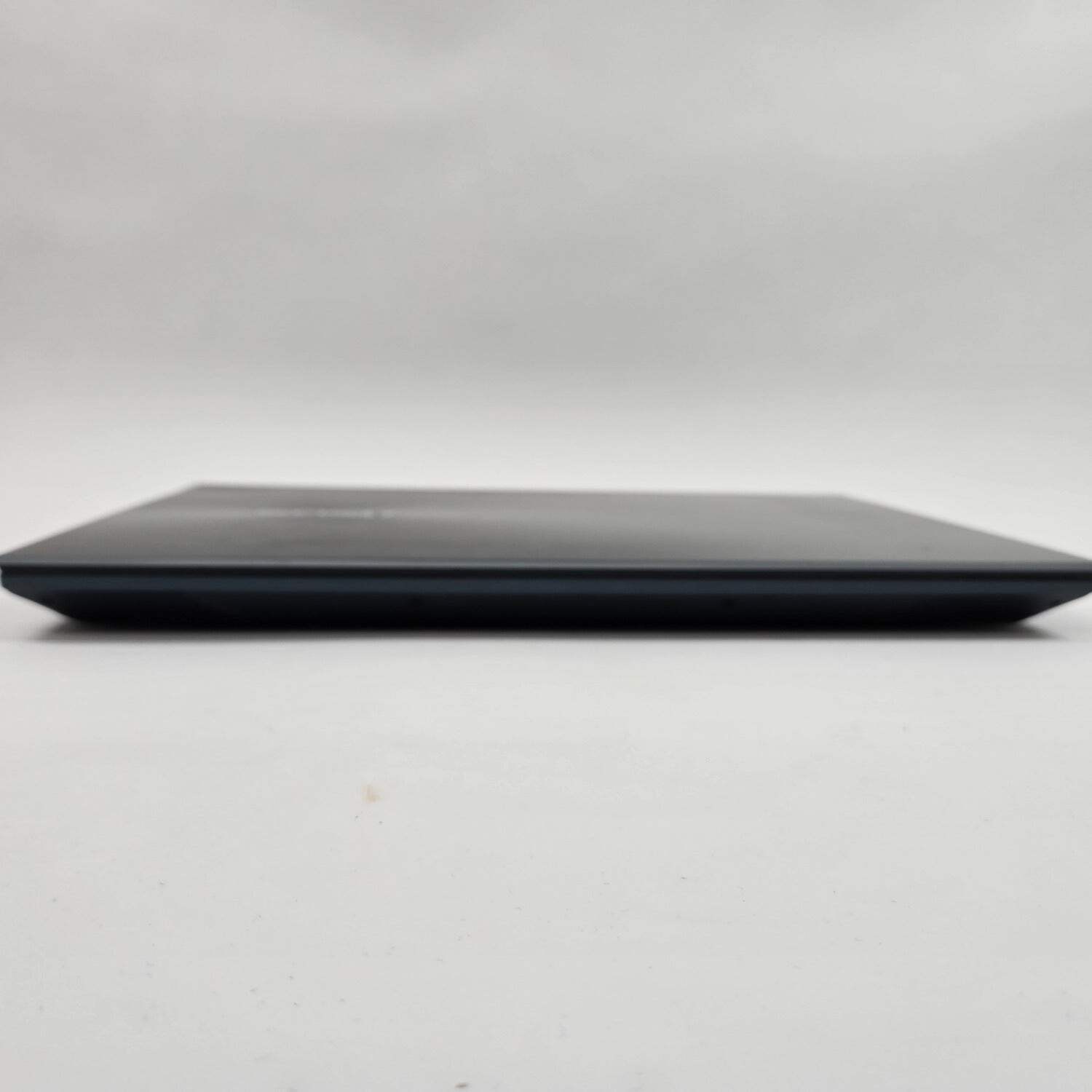 Asus Zenbook Pro Duo 15 UX582H 15.6″ i9-11900H 2.5GHz 32GB RAM 1TB SSD SSD