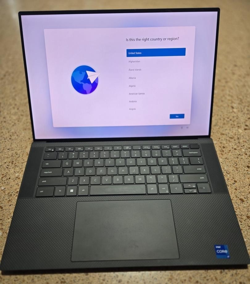 Dell Precision 5570 i7-12800H 32GB RAM 1TB SSD RTX A1000 UHD+ Touch Win 11 Pro