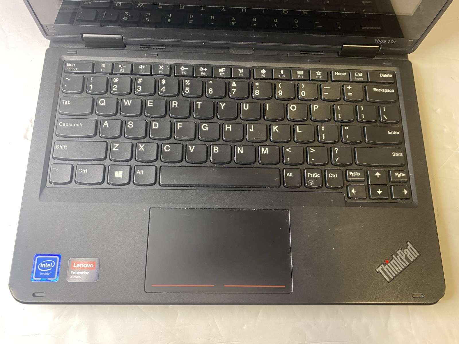 Lenovo ThinkPad Yoga 11e 11.6in 2 in 1 flip TouchScreen Windows 10