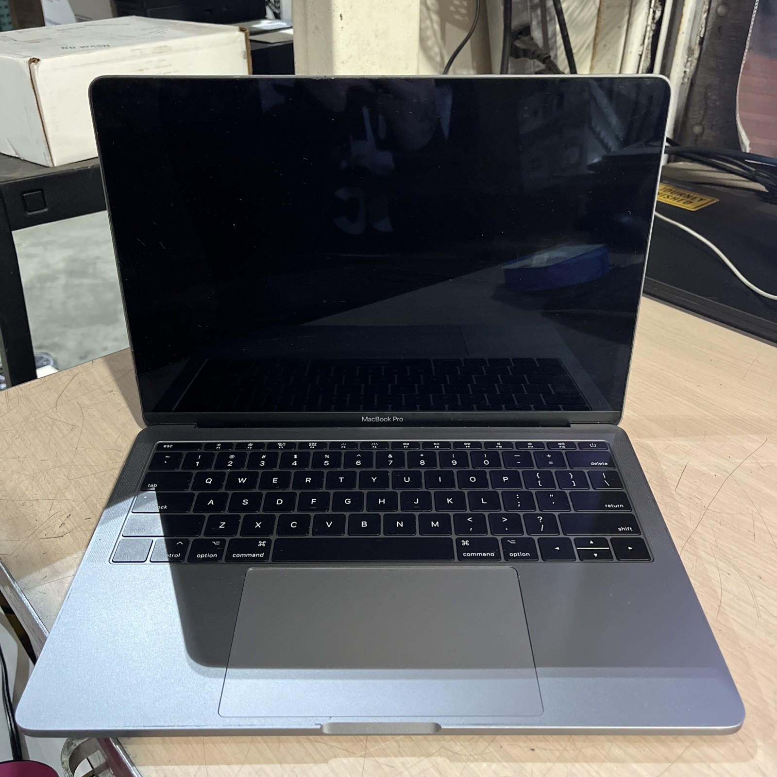 APPLE MACBOOK PRO 13″ MID-2017 CORE I5-7360U 2.3GHZ 8GB RAM 128SSD