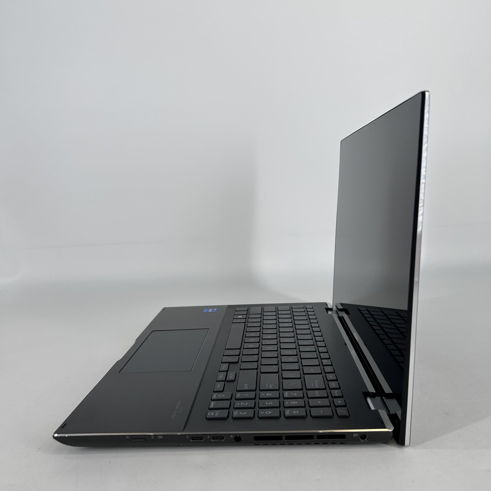 Asus Zenbook Flip 15 FHD TOUCH i7-1165G7 2.8GHz 16GB 1TB SSD GTX 1650 Max-Q Good