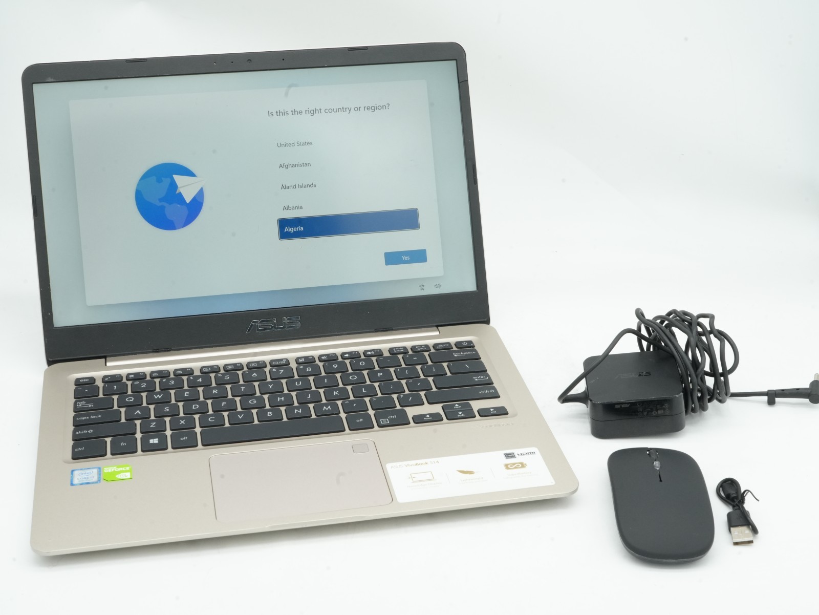 ASUS VivoBook S14 (S410U) – Intel Core i7-8550U – 24GB RAM – 1TB SSD – MX150 GPU