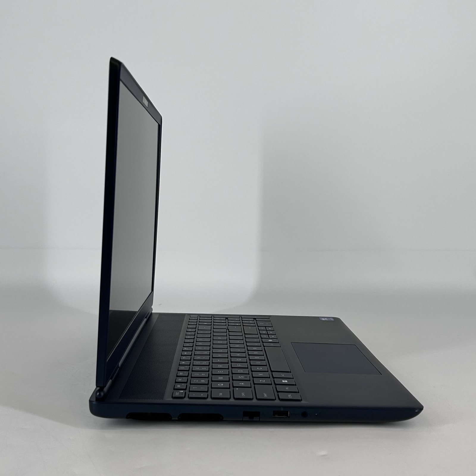 Dell Alienware 16X Aurora 240Hz QHD+ 2.7 GHz Ultra 9 275HX 64GB 2TB SSD RTX 5070