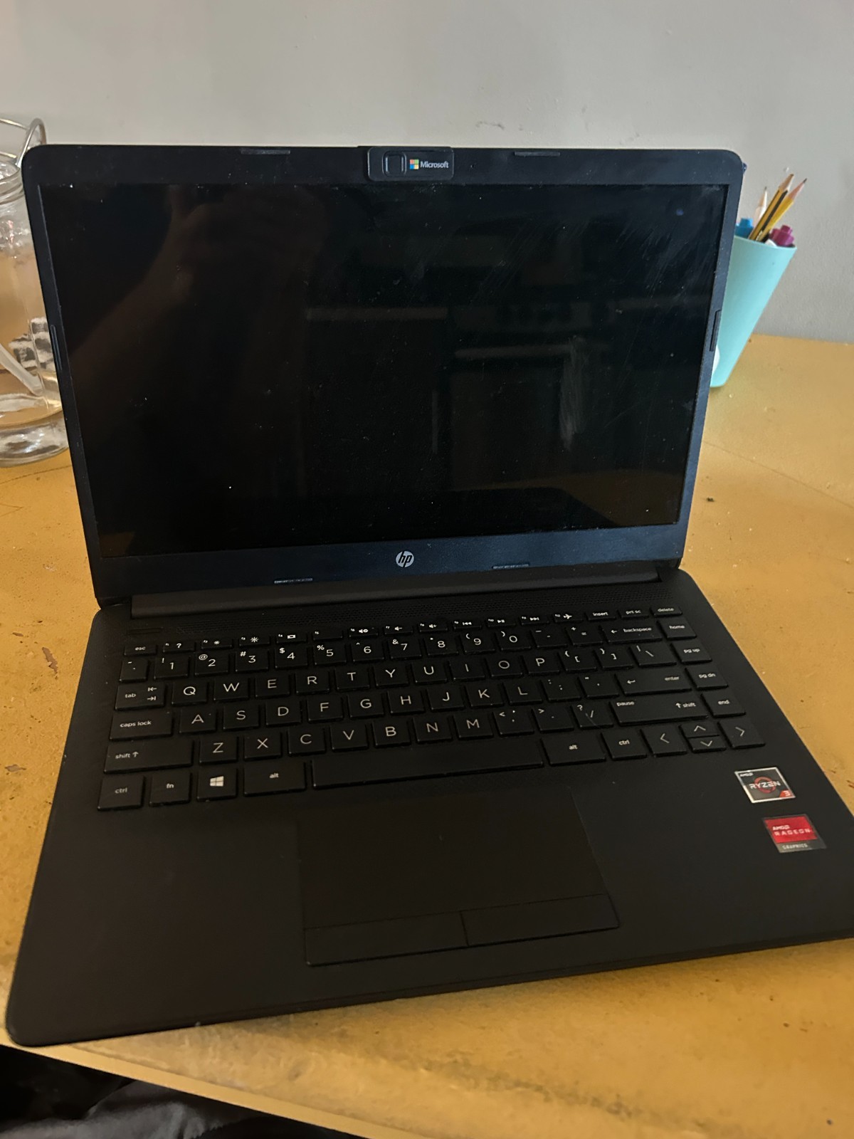 HP – 14″ Laptop – AMD Ryzen 3 – 8GB Memory – 1TB HDD – Jet Black