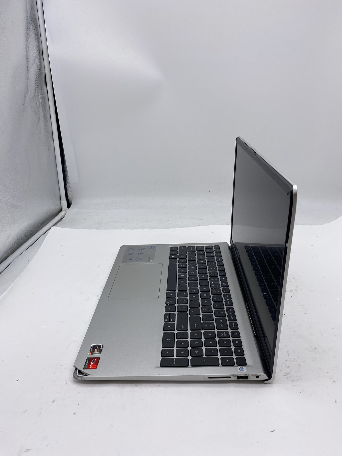 Dell Inspiron 15 3525 Laptop AMD RYZEN 5 5625U 2.3GHz – No RAM No HDD