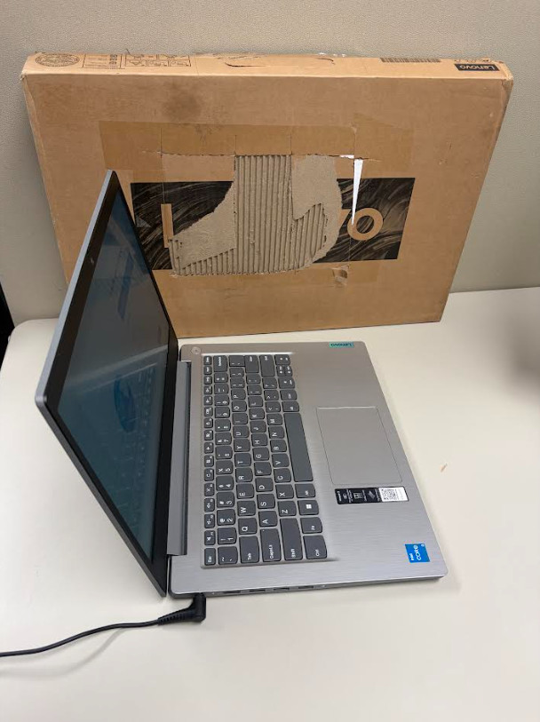 Lenovo IdeaPad 3 i3-1115G4 4GB 128GB BT5 WiFi6 14F W11 81X700FGUS (Used Good)