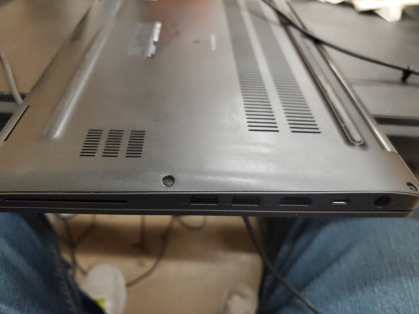 Dell Latitude 7480 14” i5-6300U 2.4GH 16GB DDR4 256GB SSD Win 11 31825-12