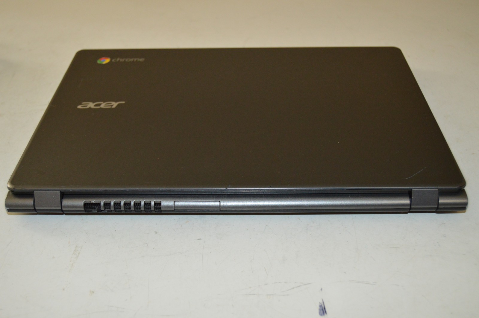 Acer Chromebook C720 11.6″ Laptop 16GB SSD 4GB RAM Celeron 2955U + AC Adapter
