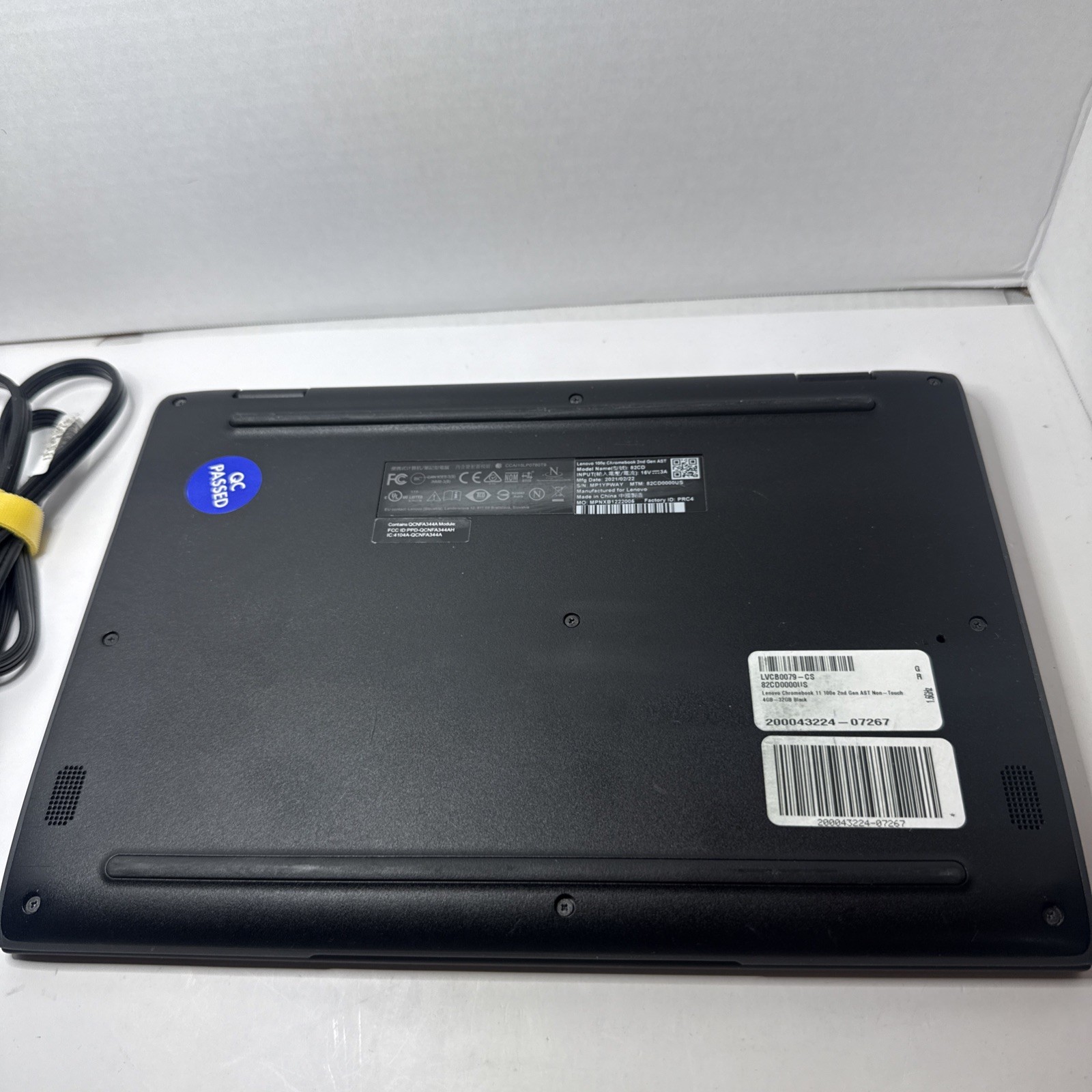 Lenovo 100e Chromebook 2nd Gen Intel N4020 4GB 32GB With Charger