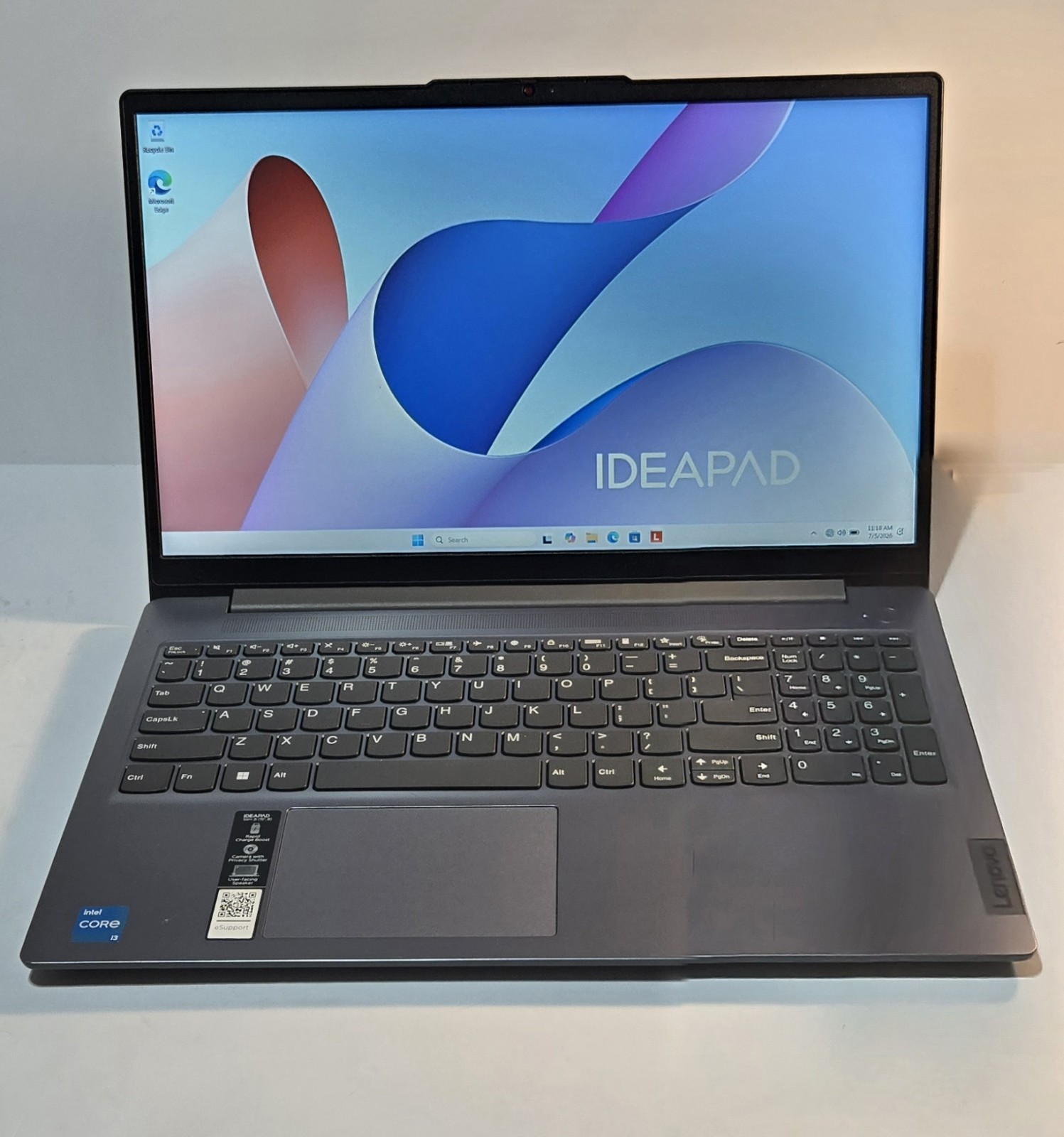 Lenovo IdeaPad Slim 3 15IAN8 15.6″ FHD Intel Core i3-N305 8GB RAM 128GB SSD Win