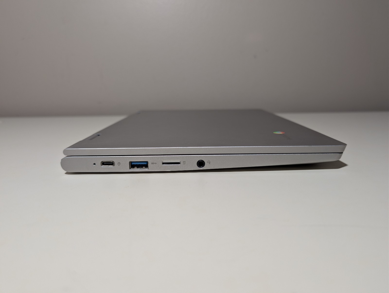 LENOVO CHROMEBOOK C340 x360 2-in-1 | CELERON N4000 4GB RAM 32GB SSD