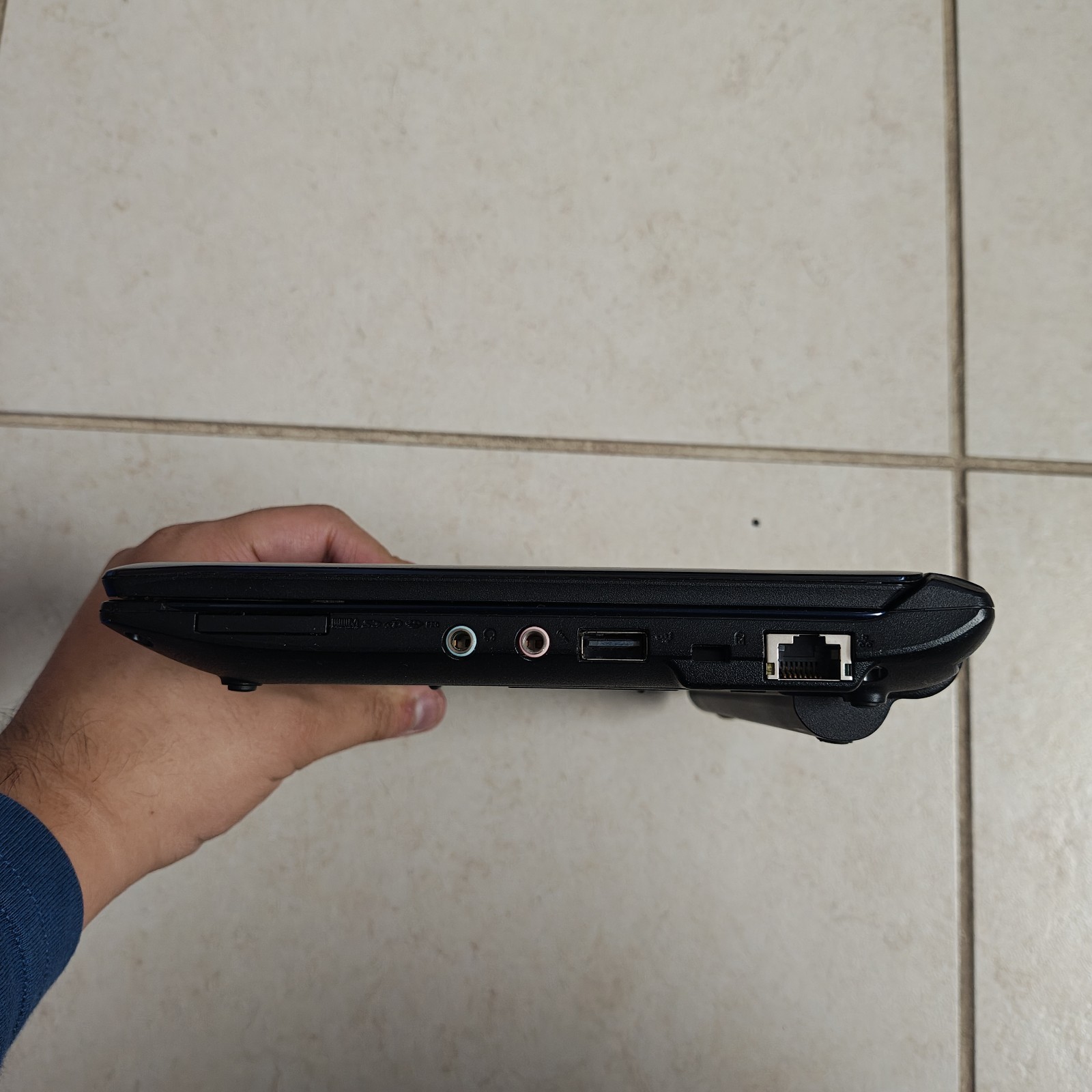 Acer Aspire One 532h-2382 Netbook Laptop – NO HDD/1GB RAM – *READ* #3609