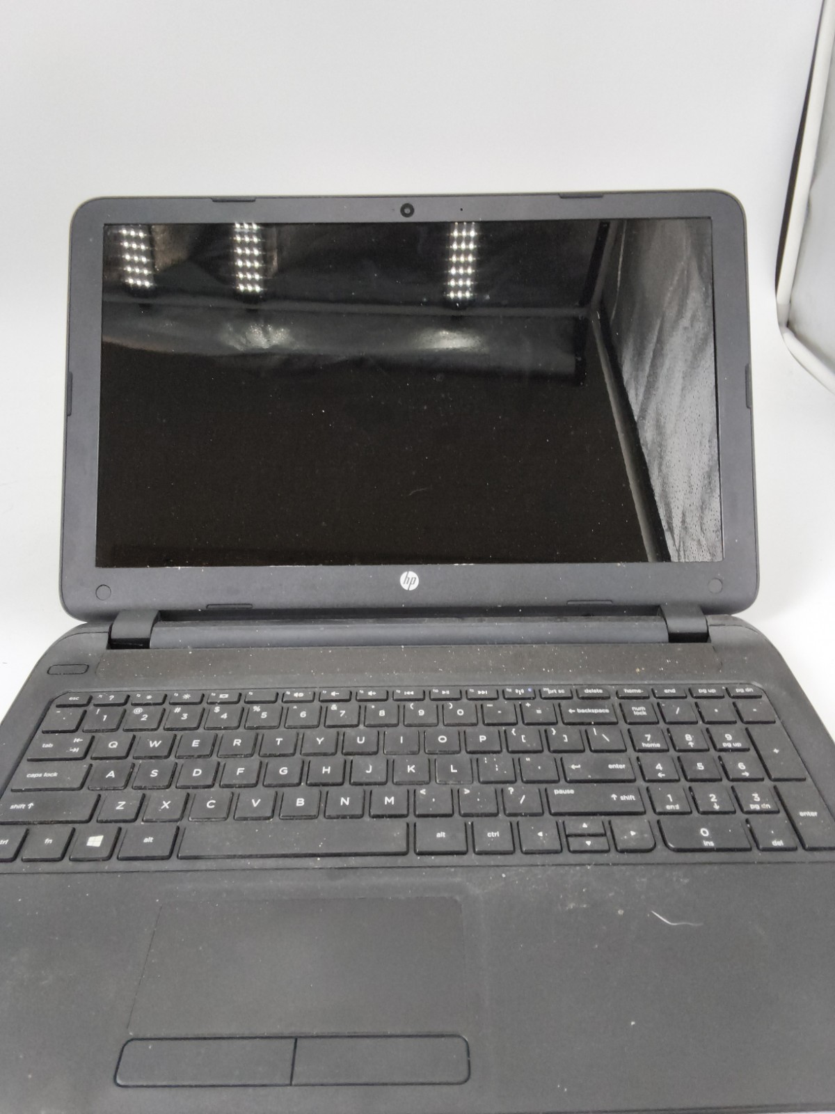 HP 15 Notebook PC | AMD A6-5200 Radeon HD Graphics | 4 GB Ram | 440 GB See Desc!