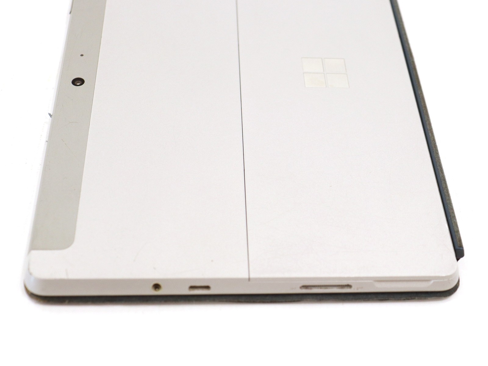 Microsoft Surface Go 1824 10″ Pentium 4415Y 8GB 128GB NVMe Win 11 Home – Read